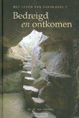 BEDREIGD EN ONTKOMEN