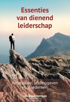ESSENTIES VAN DIENEND LEIDERSCHAP - KLOOSTERMAN, JAN - 9789402902433